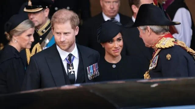 King Charles Waited to ‘Evict’ Prince Harry & Meghan Markle — Source Mandatory