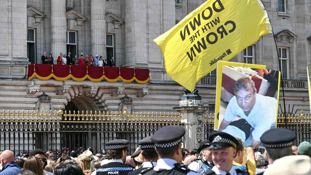 The Settled Crown: Trooping the Colour 2026 The Settled Crown: Trooping the Colour 2026