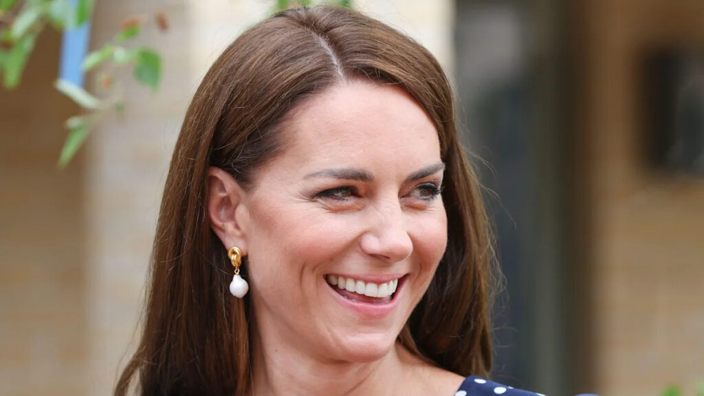 Did you spot who’s missing from Kate Middleton’s Father’s Day photo? There’s a sweet reason Did you spot who's missing from Kate Middleton's Father's Day photo? There's a sweet reason