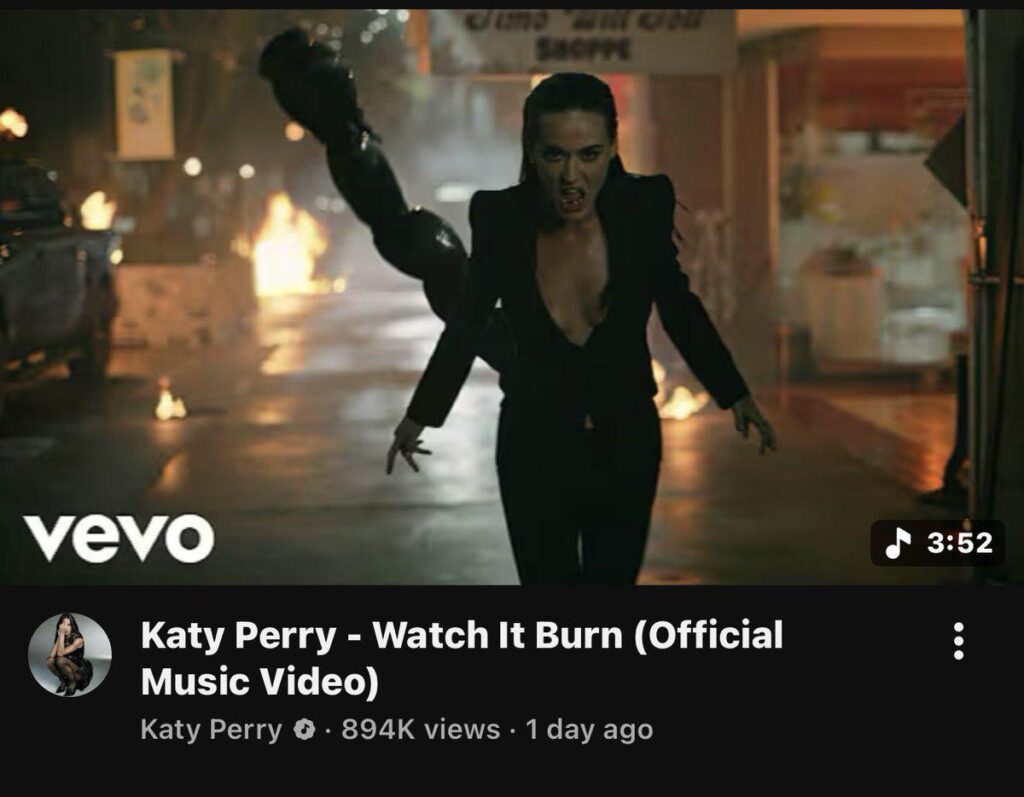 Katy Perry's "Watch It Burn" Music Video debuts with 894K views on Youtube on its first 24 hours.