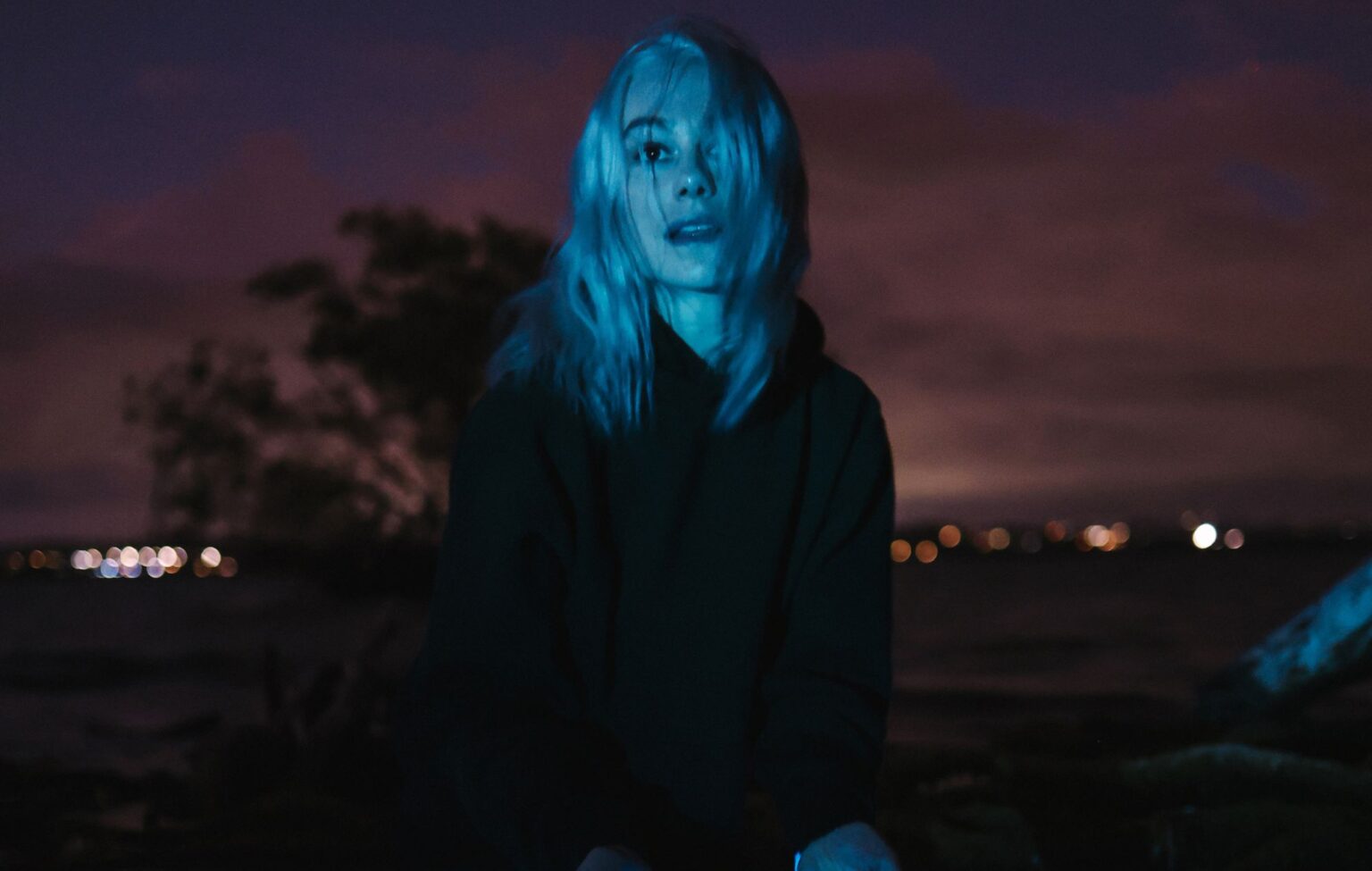 Phoebe Bridgers announces 2026 UK, Europe and North America arena tour with “no phones” Phoebe Bridgers announces 2026 UK, Europe and North America arena tour with "no phones”