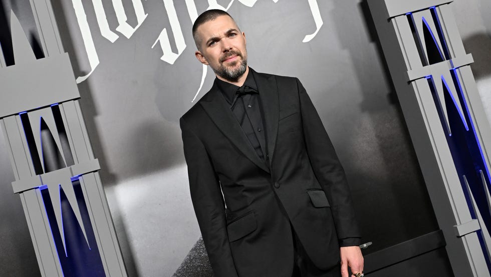 robert eggers attends the los angeles premiere of nosferatu