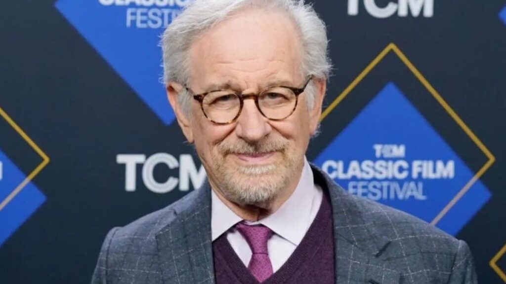 Steven Spielberg Doesn’t Need ‘James Bond’ Anymore Steven Spielberg Doesn't Need 'James Bond' Anymore