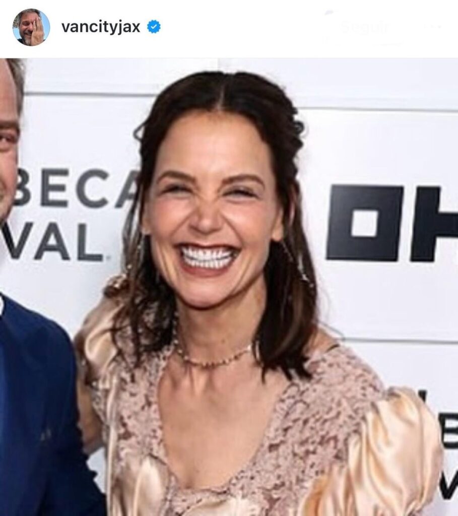 Joshua Jackson makes a Katie Holmes appreciation post on Instagram