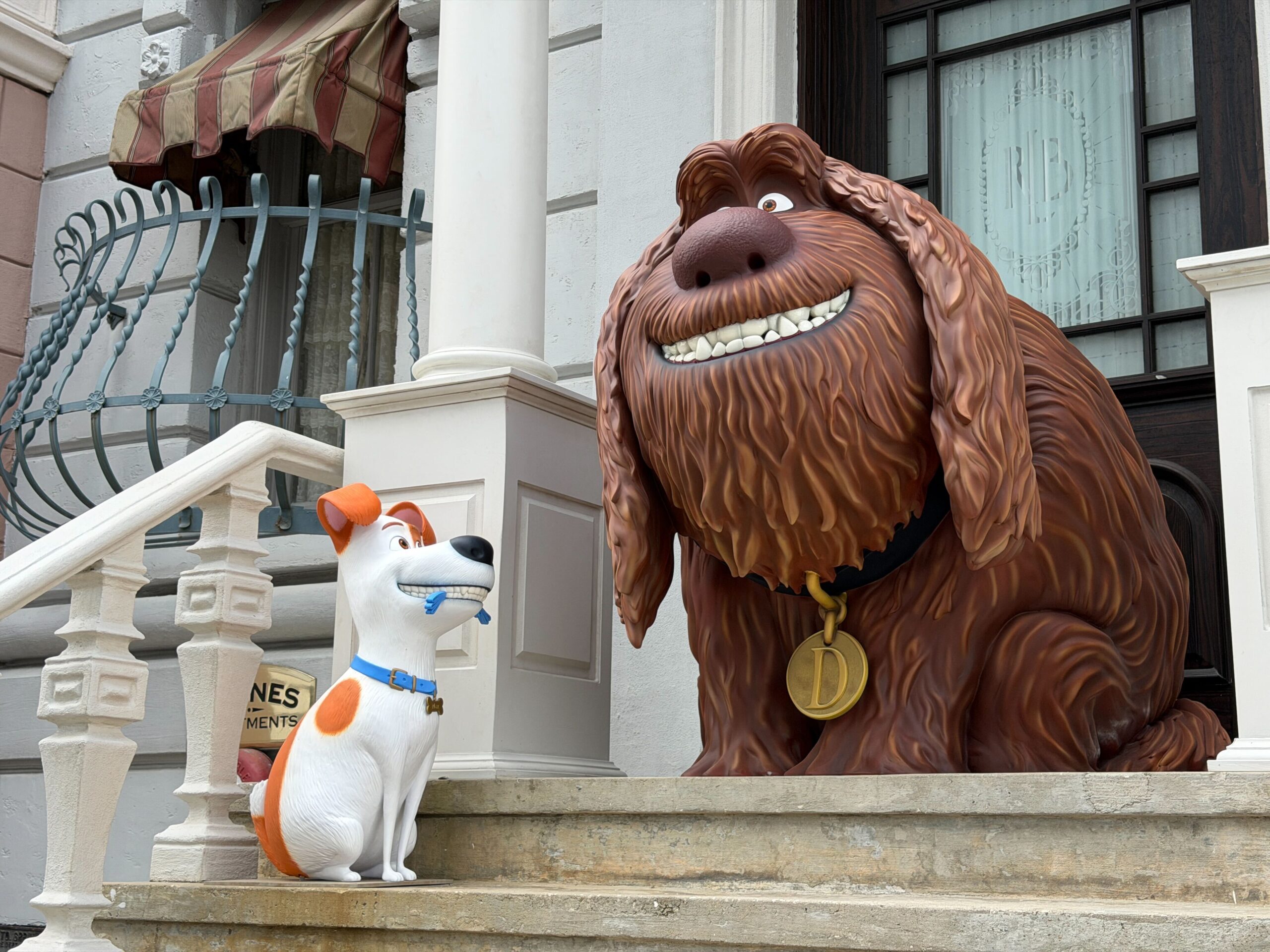 Max and Duke from Secret Life of Pets at Universal Studios Florida