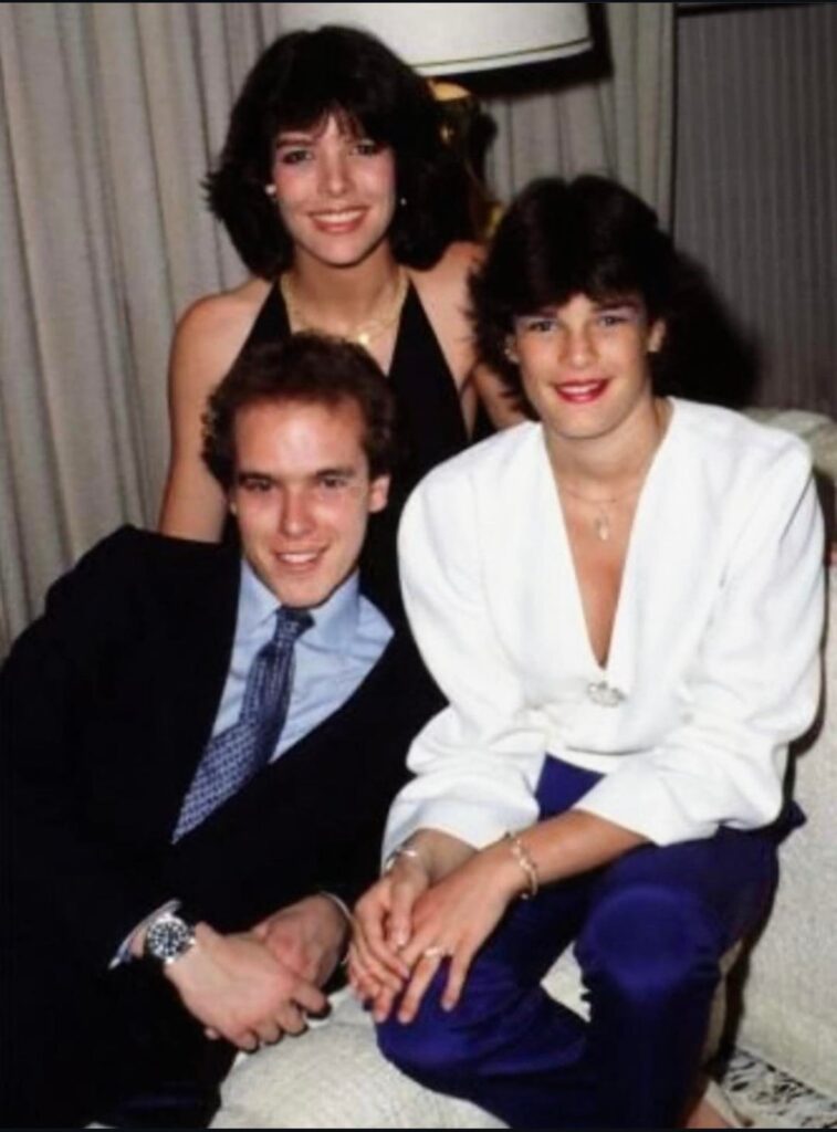 vintage photo of the Grimaldi siblings (Prince Albert, Caroline & Stéphanie)