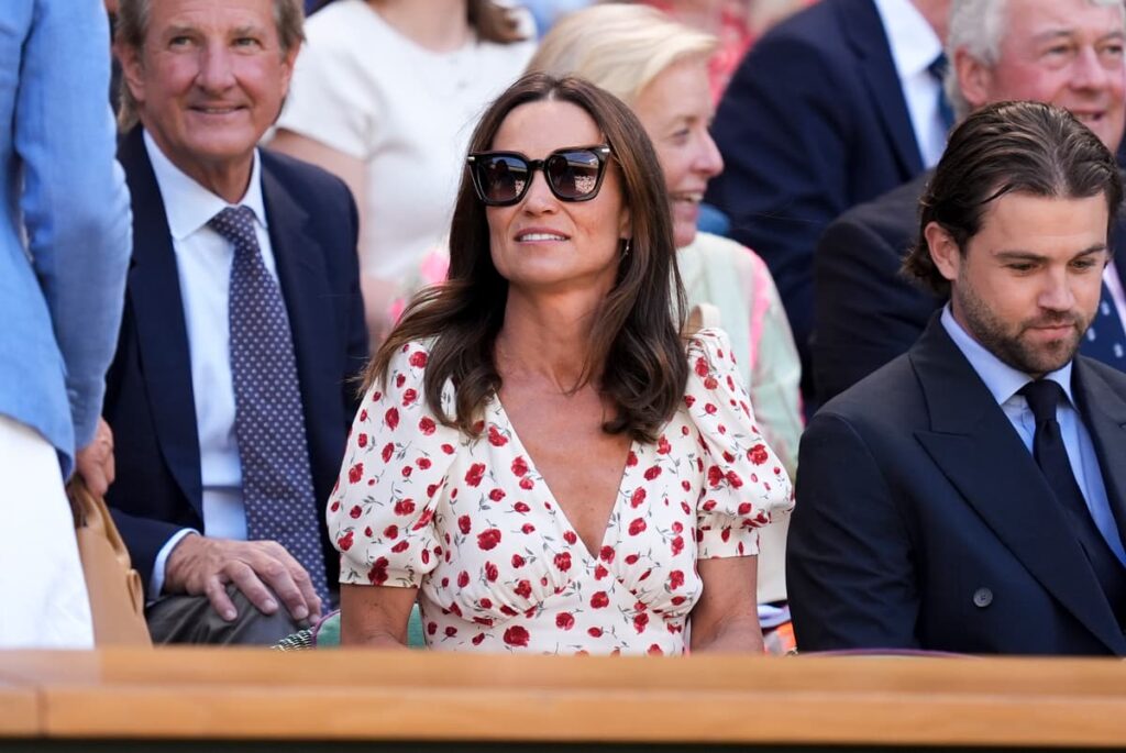 James Norton and Pippa Middleton among stars in Wimbledon's royal box on Day 8 – London Evening Standard James Norton and Pippa Middleton among stars in Wimbledon's royal box on Day 8 - London Evening Standard