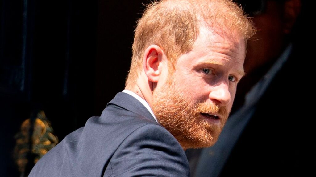 Russell Myers: ‘Prince Harry’s humiliation over Buckingham Palace stay and court drama prove his battles with King and country must stop’ Daily Mirror