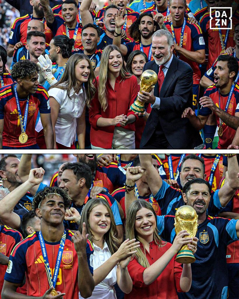 The Spanish Royal Family with the champions at the celebration.
