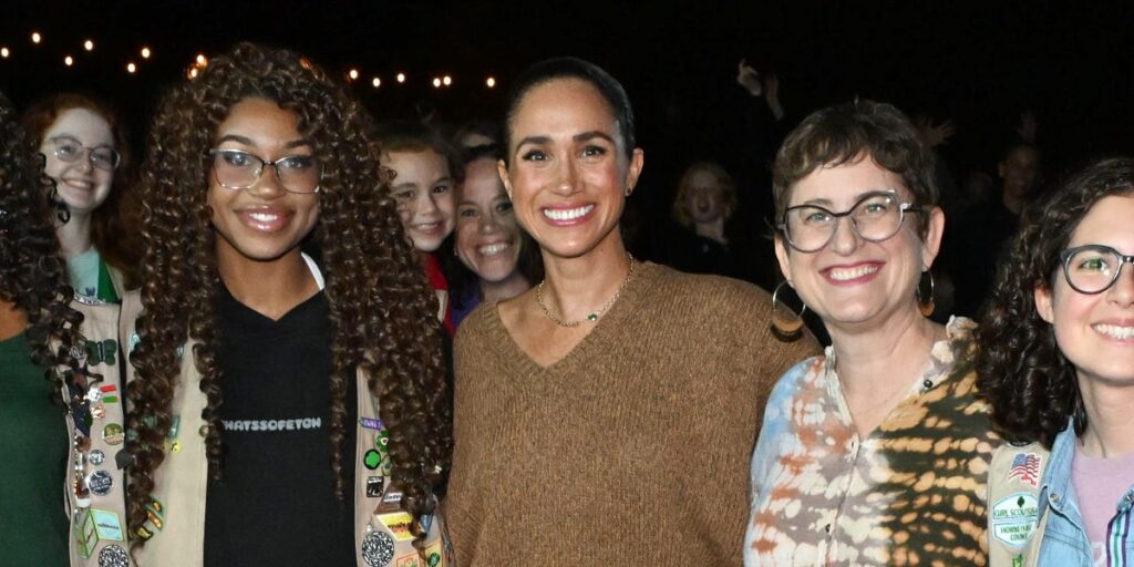 Meghan Markle Nails Summer Dressing at a ‘Cookie Queens’ Screening in Ojai, California Meghan Markle Nails Summer Dressing at a ‘Cookie Queens’ Screening in Ojai, California