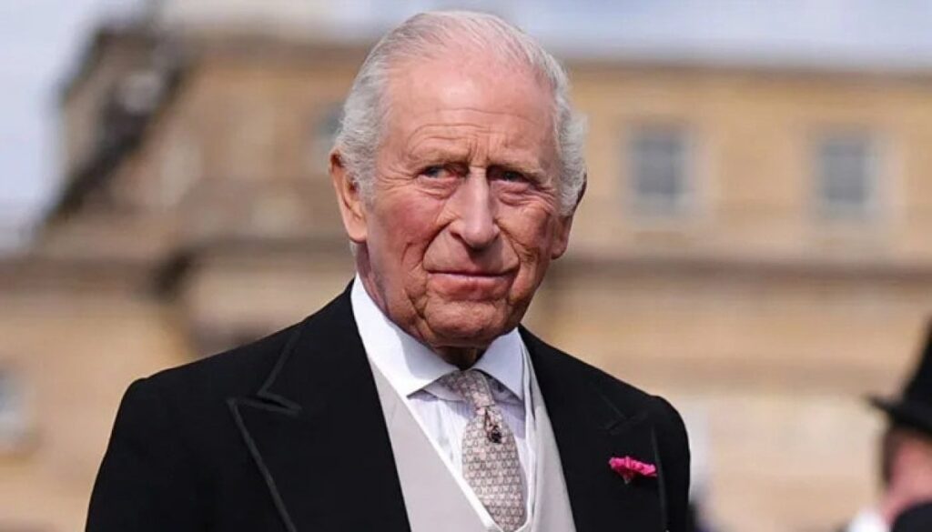 King Charles upsets public for ‘slamming door’ on Prince Harry face King Charles upsets public for ‘slamming door’ on Prince Harry face