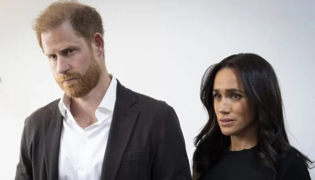 Prince Harry and Meghan Markle are ‘grovelling’ to get Royal positions back