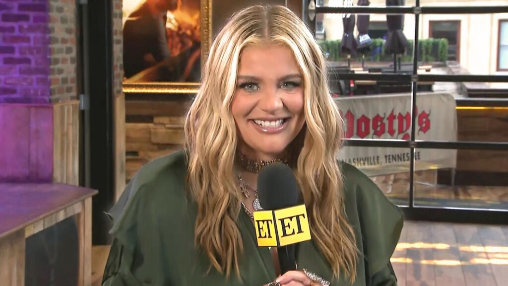 How Lauren Alaina Is Balancing New Mom Duties With New Music Era (Exclusive) How Lauren Alaina Is Balancing New Mom Duties With New Music Era (Exclusive)