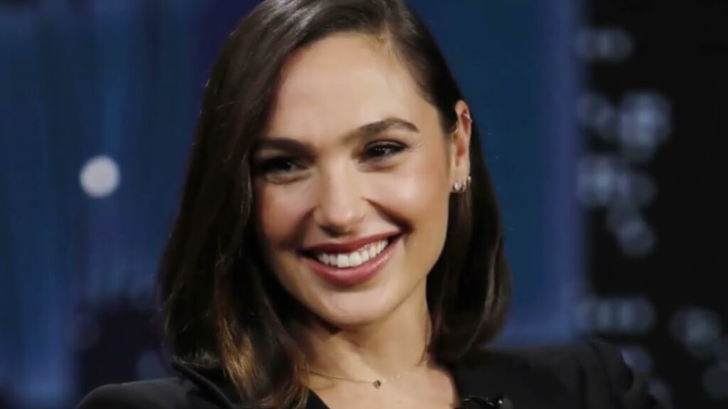 Gal Gadot  G Strlng & Bikini Moments Leave Nothing to Imagination