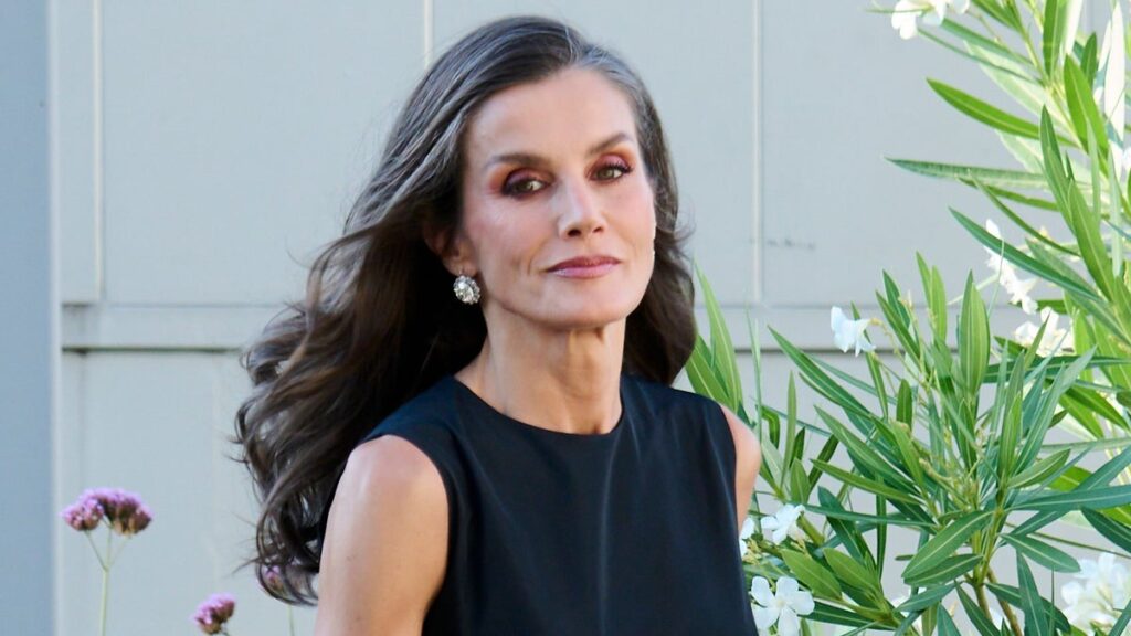 Queen Letizia rewears favorite dress with royal heirloom jewels Queen Letizia rewears favorite dress with royal heirloom jewels