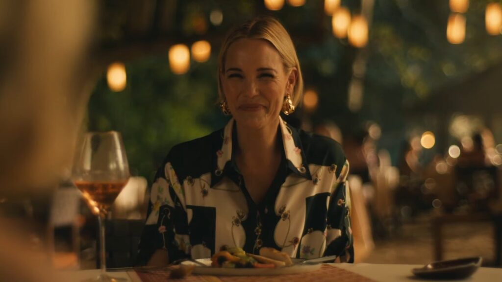 The White Lotus | Kate voted for Trump | Leslie Bibb, Carrie Coon & Michelle Monaghan