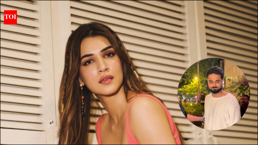 ‘Cocktail 2’ star Kriti Sanon and rumoured beau Kabir Bahia spotted in Bandra: Couple goes out for dinner with ‘Fukrey’ actor Varun Sharma | ‘Cocktail 2’ star Kriti Sanon and rumoured beau Kabir Bahia spotted in Bandra: Couple goes out for dinner with ‘Fukrey’ actor Varun Sharma |