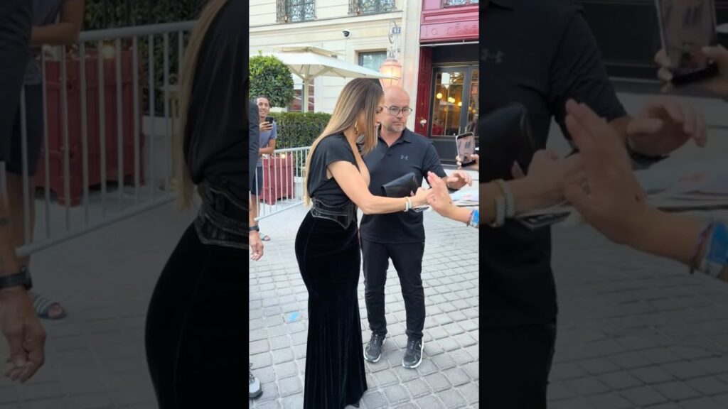 Jennifer Lopez in Paris 🖤🤍  #JLo #JenniferLopez