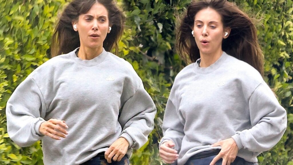 Alison Brie was spotted out for a jog in Los Angeles Alison Brie was spotted out for a jog in Los Angeles
