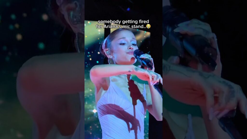 someone's getting fired for Ariana Grande's mic stand