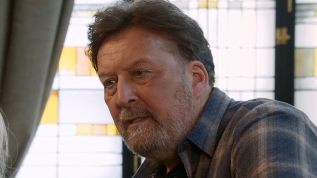 Who is Ross in Coronation Street? Cassie’s reaction explained as identity revealed Daily Mirror