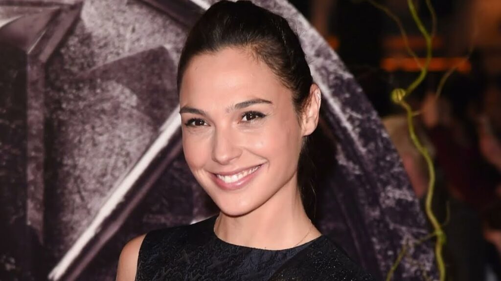 Gal Gadot In G-Strlng Photos Leave Little To Imagination—Be Alone Gal Gadot In G-Strlng Photos Leave Little To Imagination—Be Alone