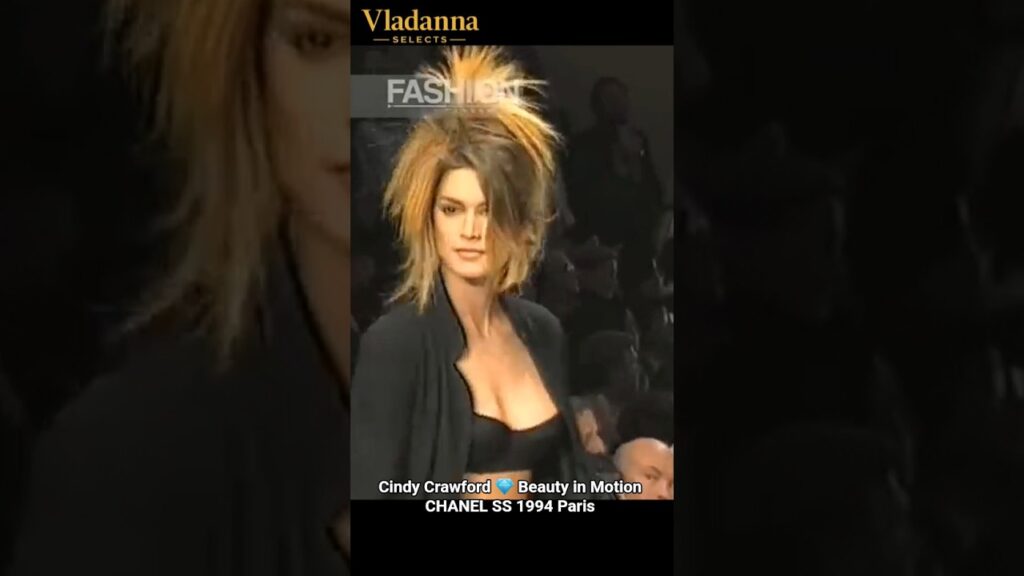 1994 💎 Cindy Crawford • Black Chanel Elegance • Fashion History Paris SS 1994 💎 Cindy Crawford • Black Chanel Elegance • Fashion History Paris SS