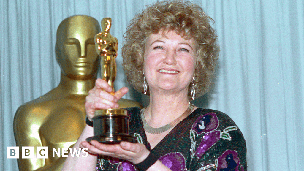 Brenda Fricker: Oscar-winning Irish actress dies at 81