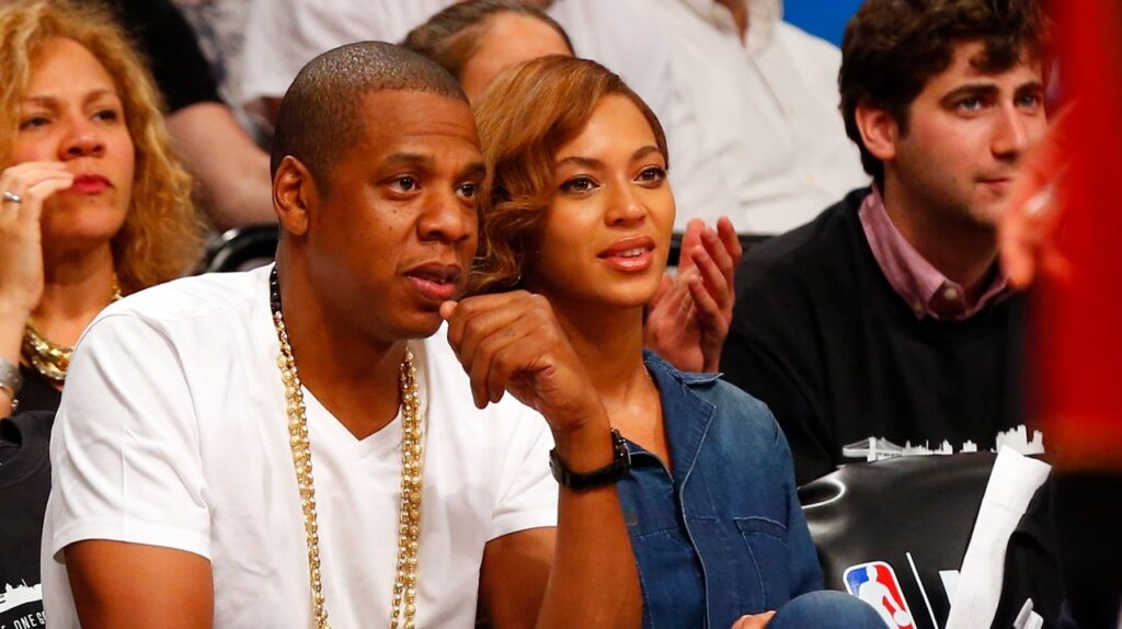 Bronx man crashes through gate of East Hampton mansion of Beyoncé, Jay-Z Bronx man crashes through gate of East Hampton mansion of Beyoncé, Jay-Z