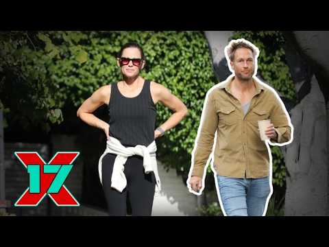Jennifer Garner Strikes A Pose To Show Her Ripped Bod Before Receiving Visit From Beau John Miller Jennifer Garner Strikes A Pose To Show Her Ripped Bod Before Receiving Visit From Beau John Miller