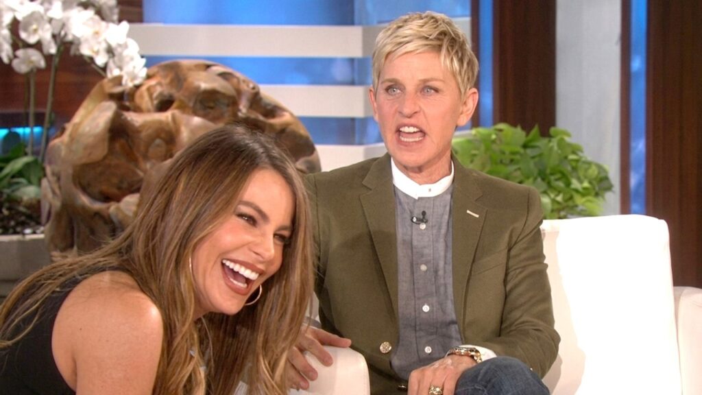 Sofía Vergara Playing ‘Heads Up’ in Spanish Is Too Funny Sofía Vergara Playing ‘Heads Up’ in Spanish Is Too Funny