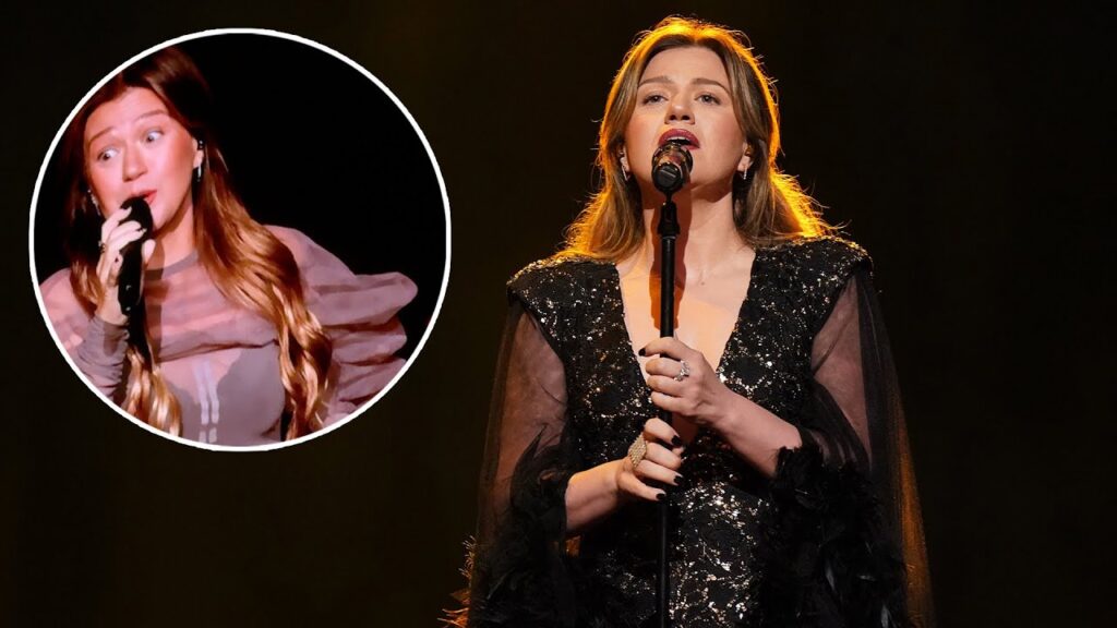 Why Kelly Clarkson Says She's "So Glad" to Be Single in Rare Comments