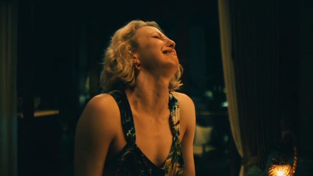 The White Lotus | Laurie sobs after the girls talk | Carrie Coon, Michelle Monaghan & Leslie Bibb