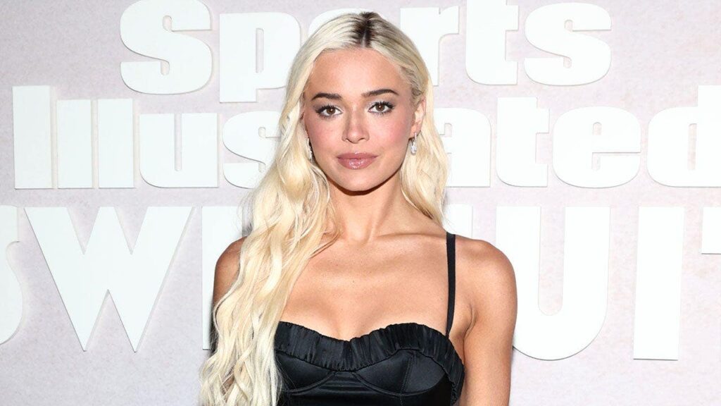 Livvy Dunne making it look easy in Baywatch one-piece, Eleonora Incardona tears up France & Aaron Rodgers wife Livvy Dunne making it look easy in Baywatch one-piece, Eleonora Incardona tears up France & Aaron Rodgers wife