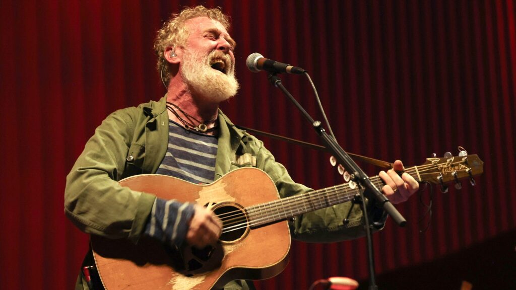 Glen Hansard, Singer-Songwriter And Once Star, Dies Aged 56 Glen Hansard, Singer-Songwriter And Once Star, Dies Aged 56