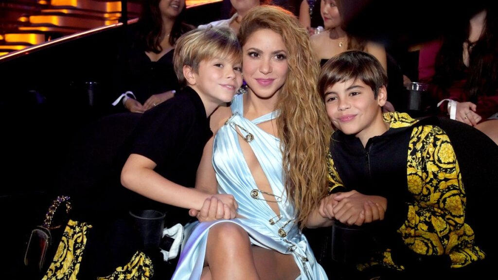 Gerard Piqué shares rare outing with sons Milan and Sasha during Shakira’s World Cup halftime show Gerard Piqué shares rare outing with sons Milan and Sasha during Shakira's World Cup halftime show