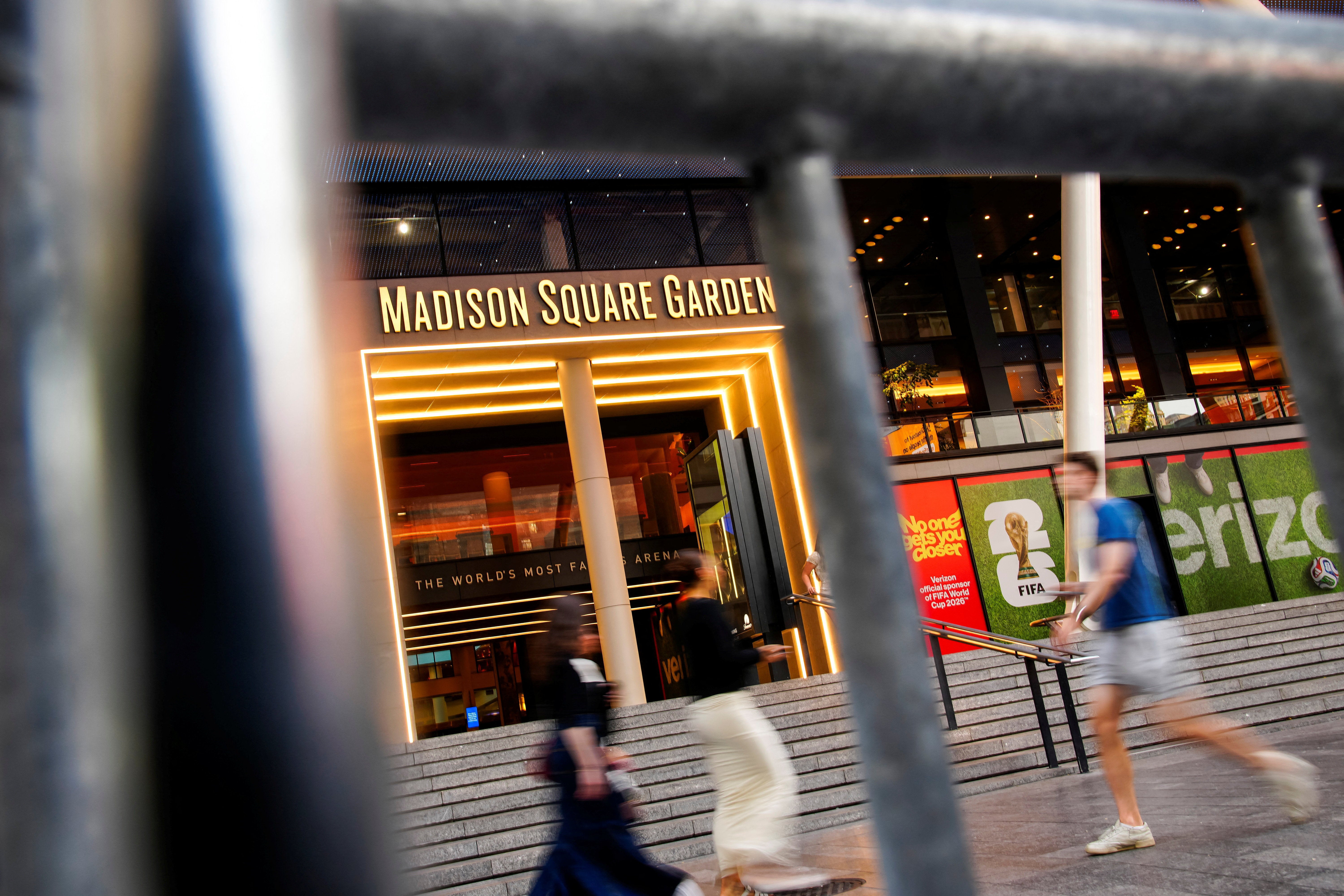 Madison Square Garden, with its guarded entrances, secure garage, and lack of windows, is expected to provide privacy for the couple