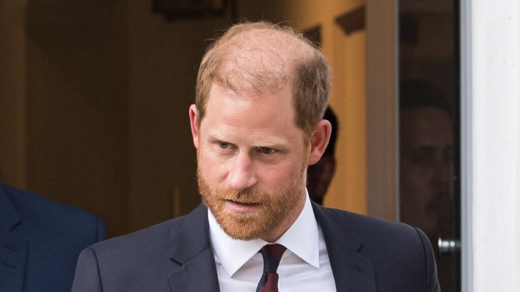 Prince Harry Chose a Bad Time to Try to Make Up With the Monarchy Prince Harry Chose a Bad Time to Try to Make Up With the Monarchy
