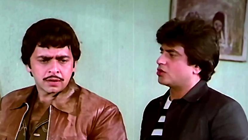 Vinod Mehra and Jeetendra in Locket
