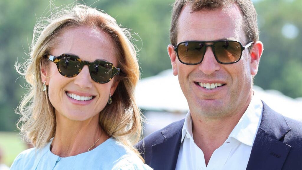 Peter Phillips’ wife Harriet is the royal family’s new Polo queen in sellout heatwave dress Peter Phillips' wife Harriet is the royal family's new Polo queen in sellout heatwave dress