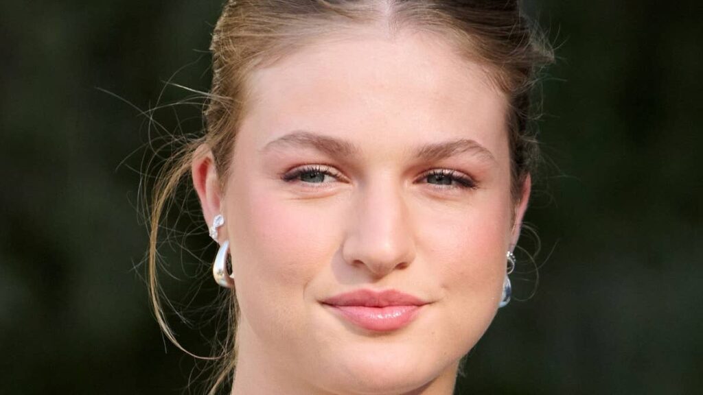 Princess Leonor looks stunning in powder blue as she surprises sister Infanta Sofía on milestone royal day