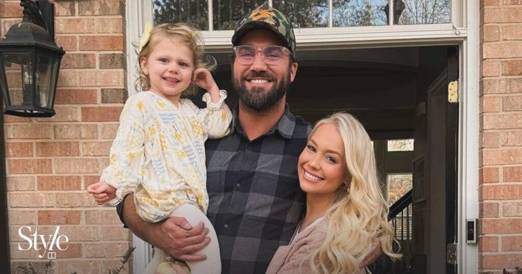 Meet RaeLynn, country star and The Voice alum, who filed for divorce after a decade-long marriage Meet RaeLynn, country star and The Voice alum, who filed for divorce after a decade-long marriage
