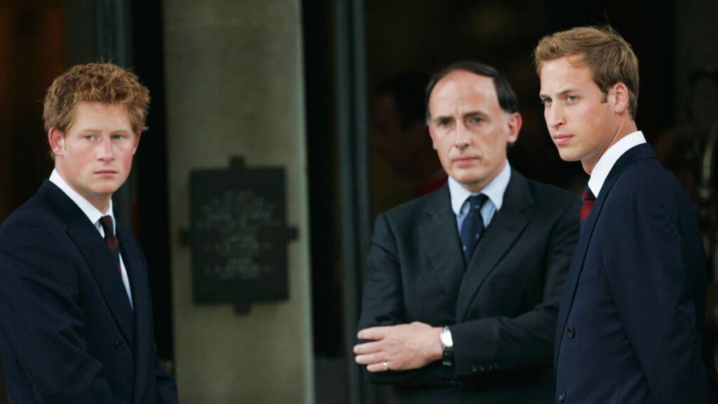 Prince William’s former aide shares secrets from royal life Prince William's former aide shares secrets from royal life