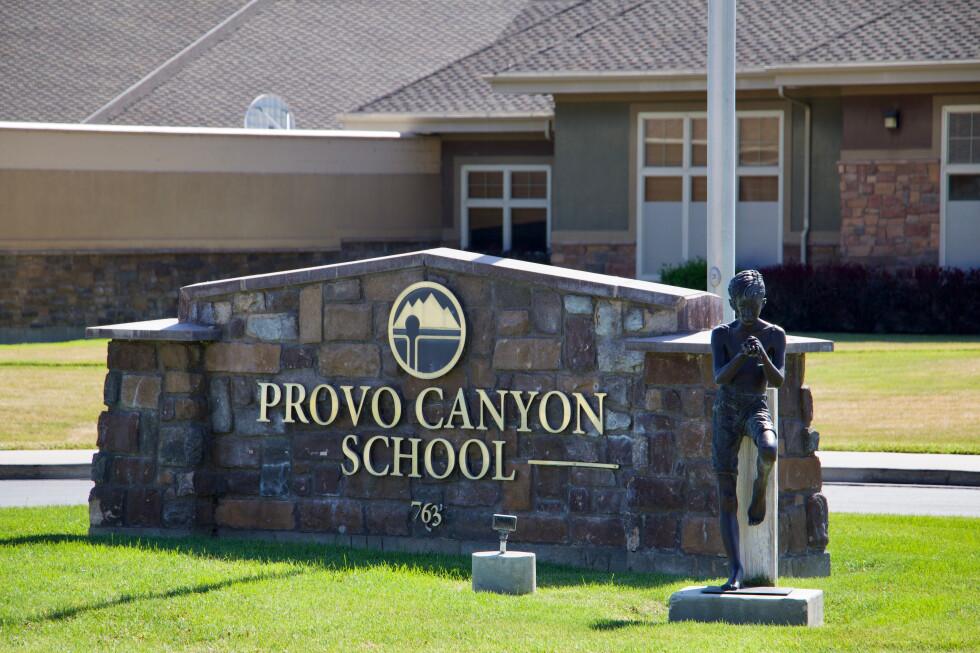 License revoked for boarding school in Utah where Paris Hilton says she was abused as a teen