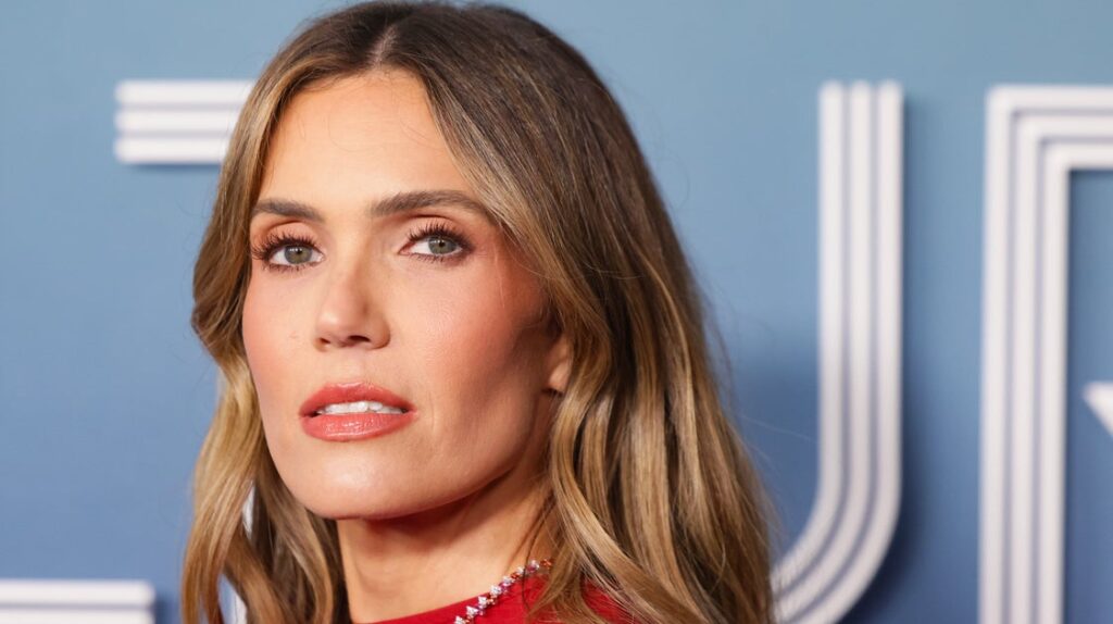 Mandy Moore Candidly Shows Her Body After Giving Birth To 3 Kids In Under 4 Years – HuffPost Mandy Moore Candidly Shows Her Body After Giving Birth To 3 Kids In Under 4 Years - HuffPost