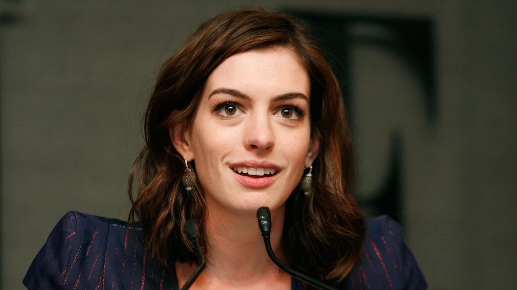 Resurfaced Clip Of Anne Hathaway Is Causing MAGA To Have A Mega Meltdown