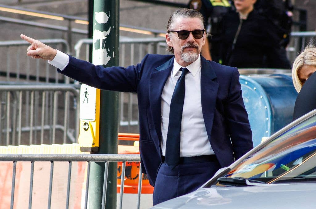 photo of ethan hawke in suit