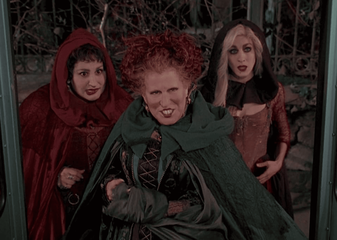 Bette Midler, Sarah Jessica Parker, and Kathy Najimy in ‘Hocus Pocus’. - 