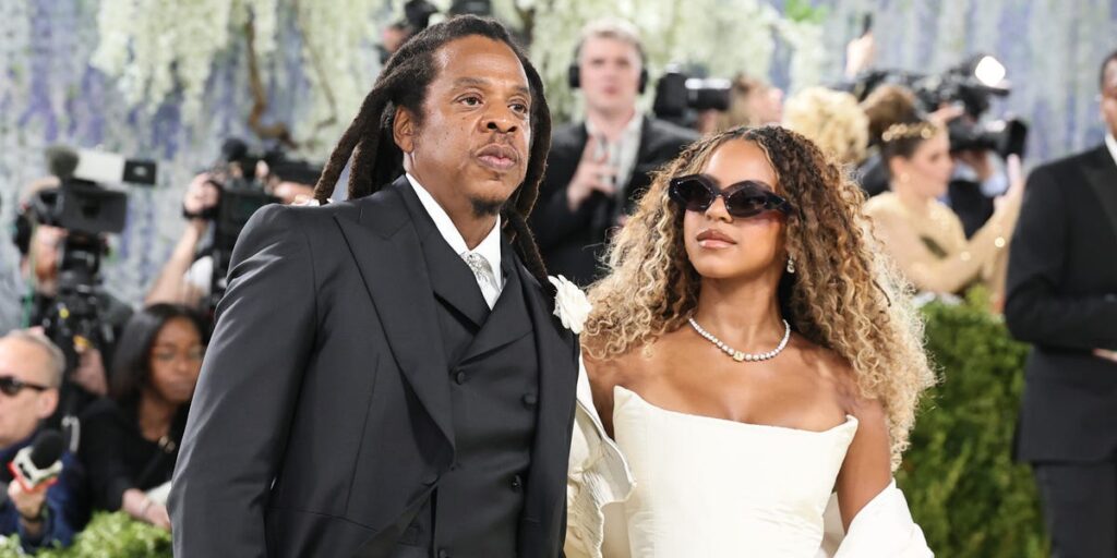 Blue Ivy Carter Shows Off Piano Skills in Surprise Appearance at Jay-Z’s Yankee Stadium Show Blue Ivy Carter Shows Off Piano Skills in Surprise Appearance at Jay-Z’s Yankee Stadium Show