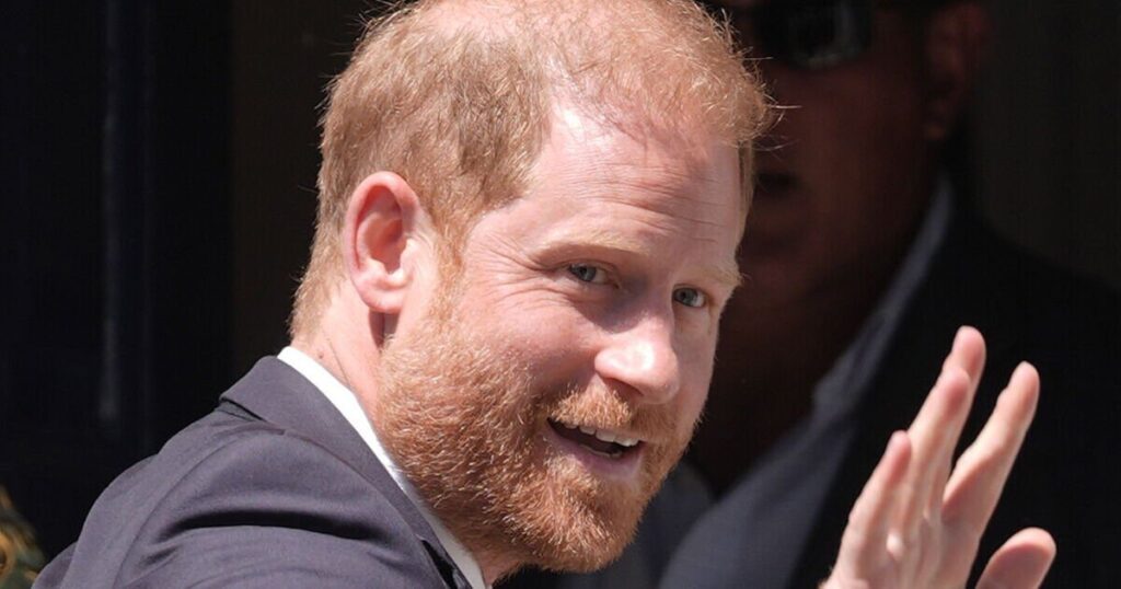 Harry bombshell as journalist he ‘shared intimate texts with’ breaks silence | Royal | News Harry bombshell as journalist he 'shared intimate texts with' breaks silence | Royal | News